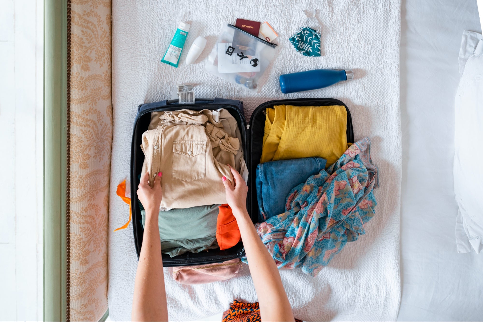 10 Beauty Essentials You Need When Traveling for Work