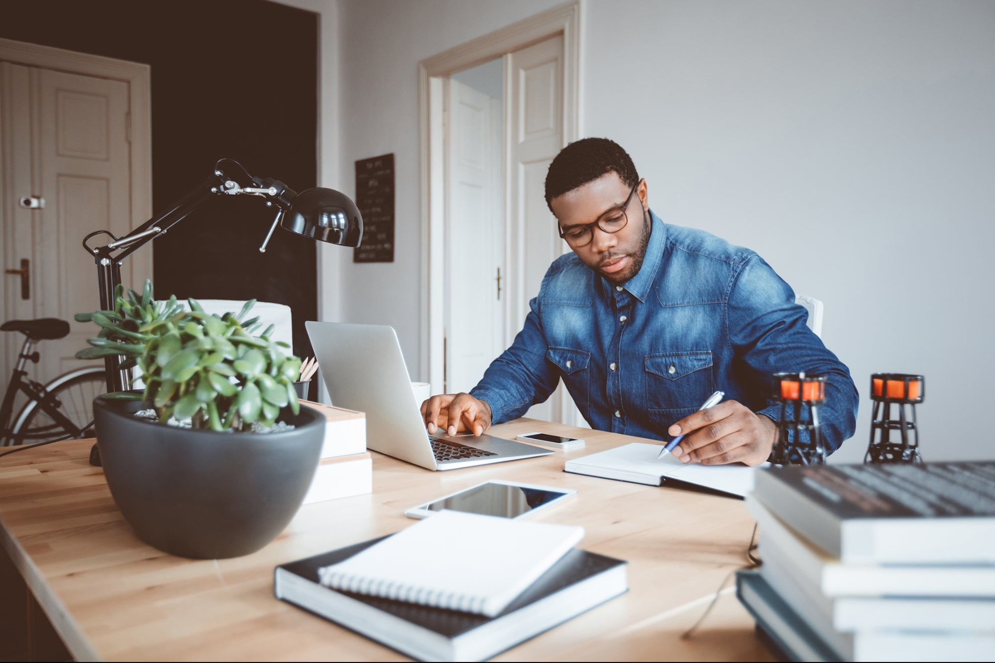 7 Common Obstacles Aspiring Authors Face — and How to Overcome Them
