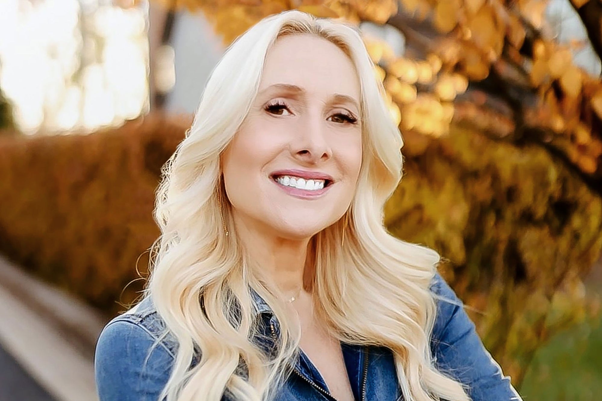 This Matchmaker Won't Apologize for Her $50,000 Minimum — Here's the Secret Weapon She Uses to Play Cupid