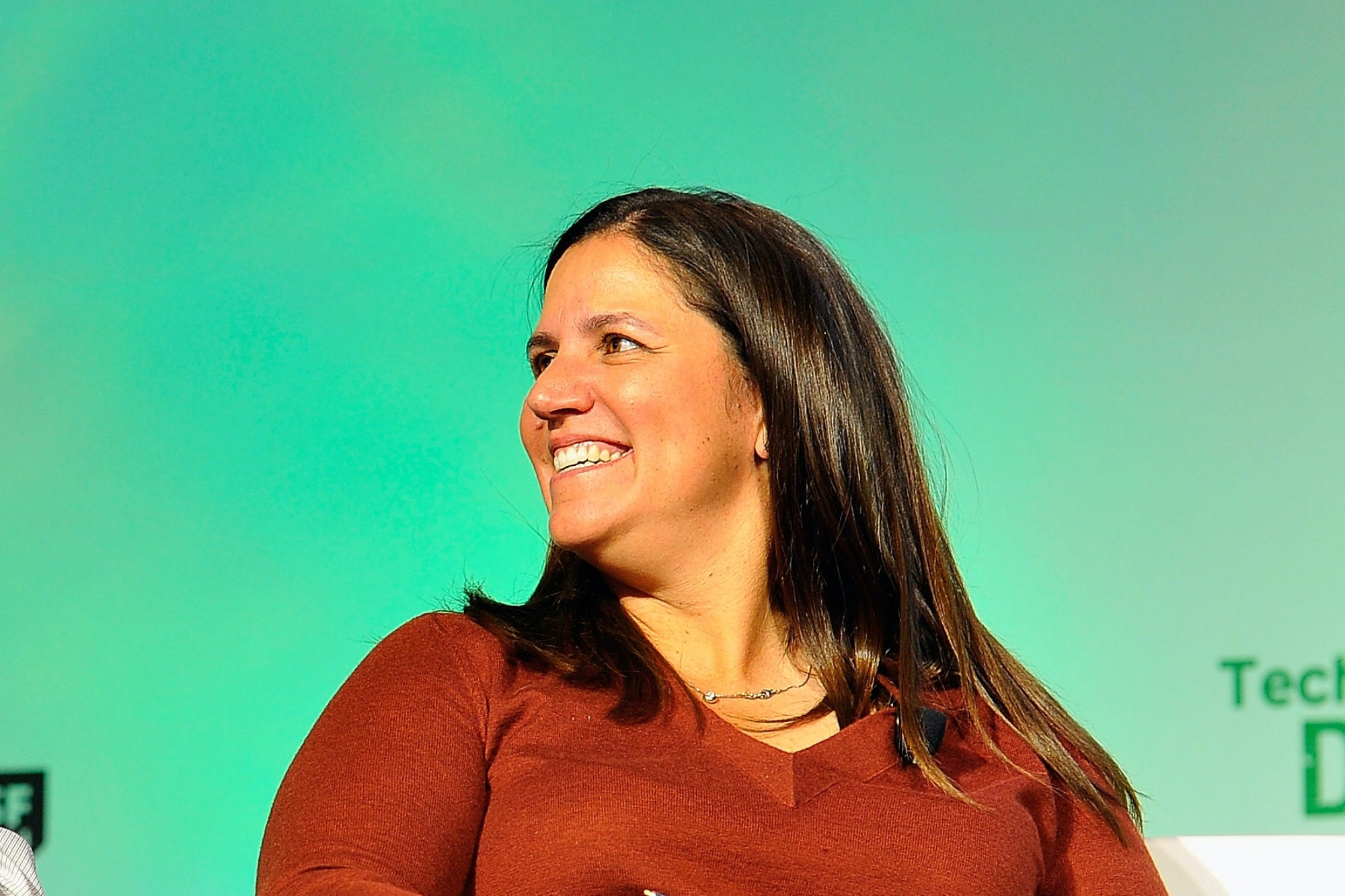 Book a One-on-One Mentor Session With Nextdoor Co-Founder Sarah Leary