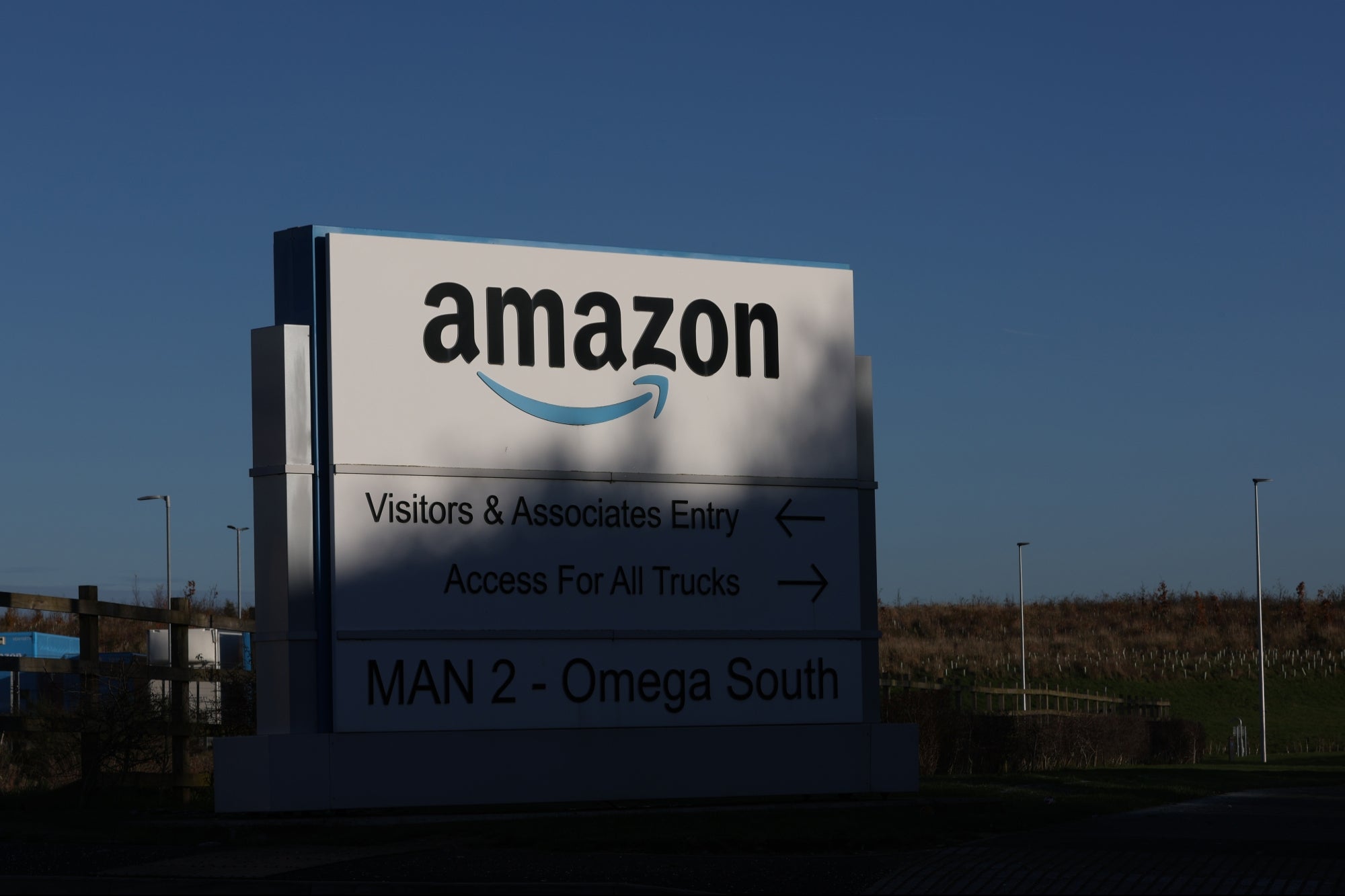 Amazon Employees Unite Against New Return-to-Office Policy
