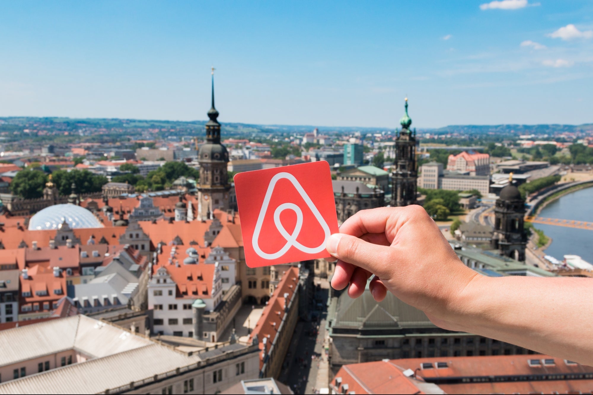Airbnb Cuts Recruiting Staff Due to Slowed Growth