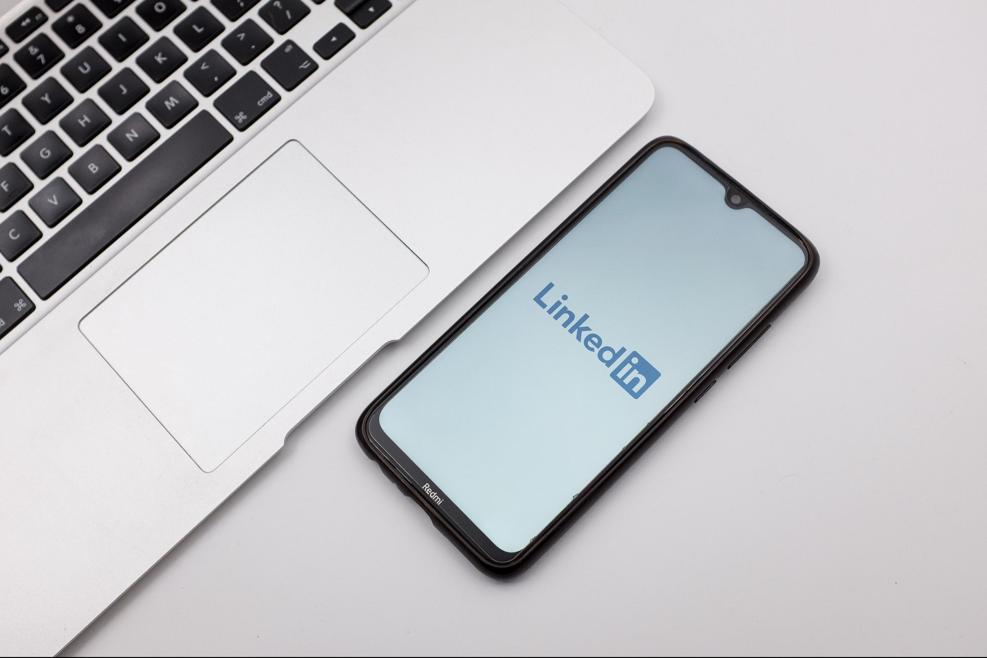 LinkedIn Will Now Offer Users Verification for Free, Unlike Twitter and Instagram