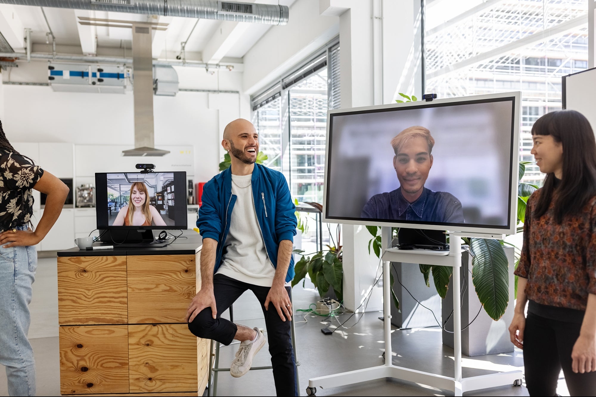 Debunking the 5 Myths of Hybrid Work
