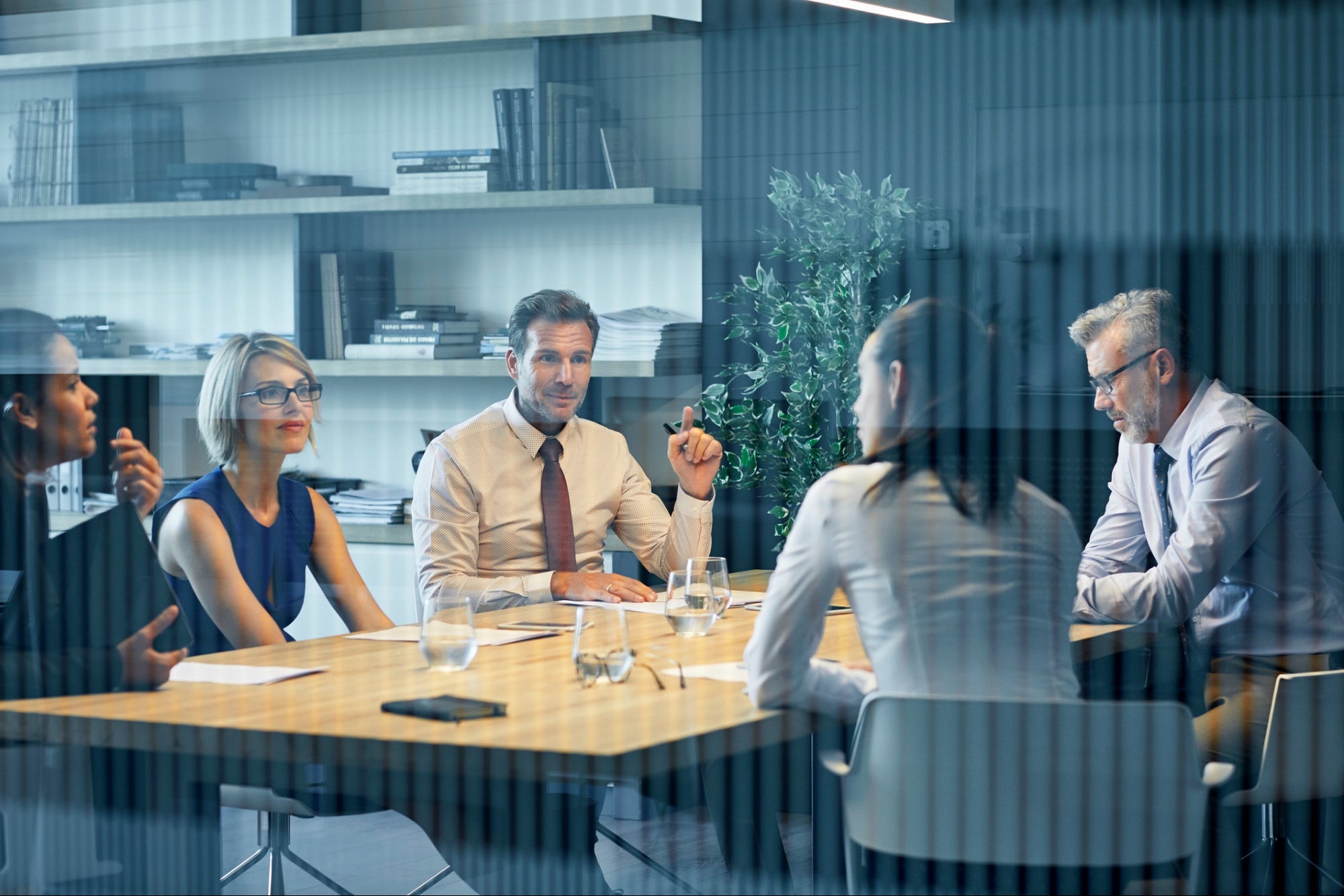 How to Build Resilient Teams and Lead Through Adversity