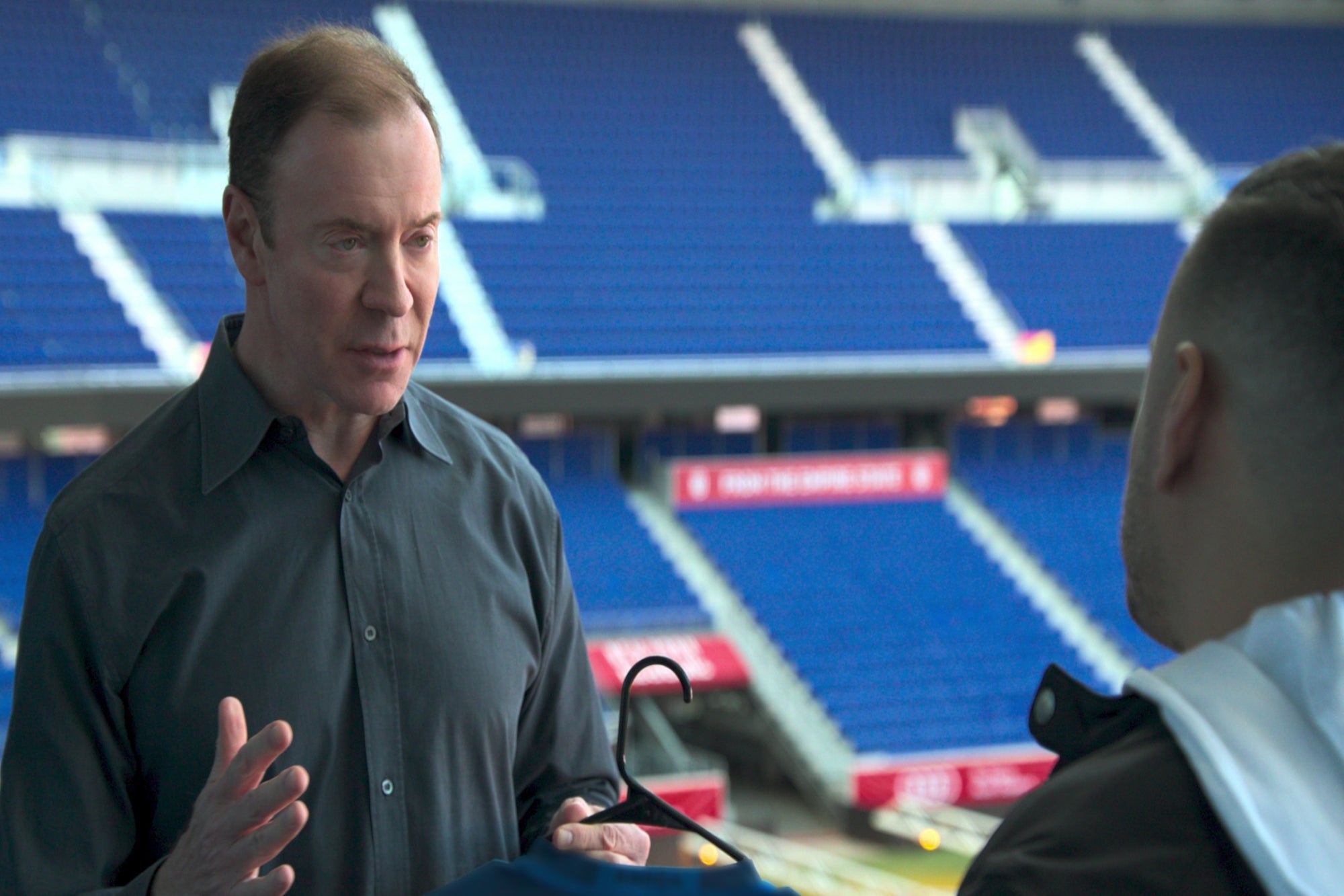 From Trading Baseball Cards to $300 Million in Sports Memorabilia Sales, Ken Goldin Is the 'King of Collectibles' on Netflix