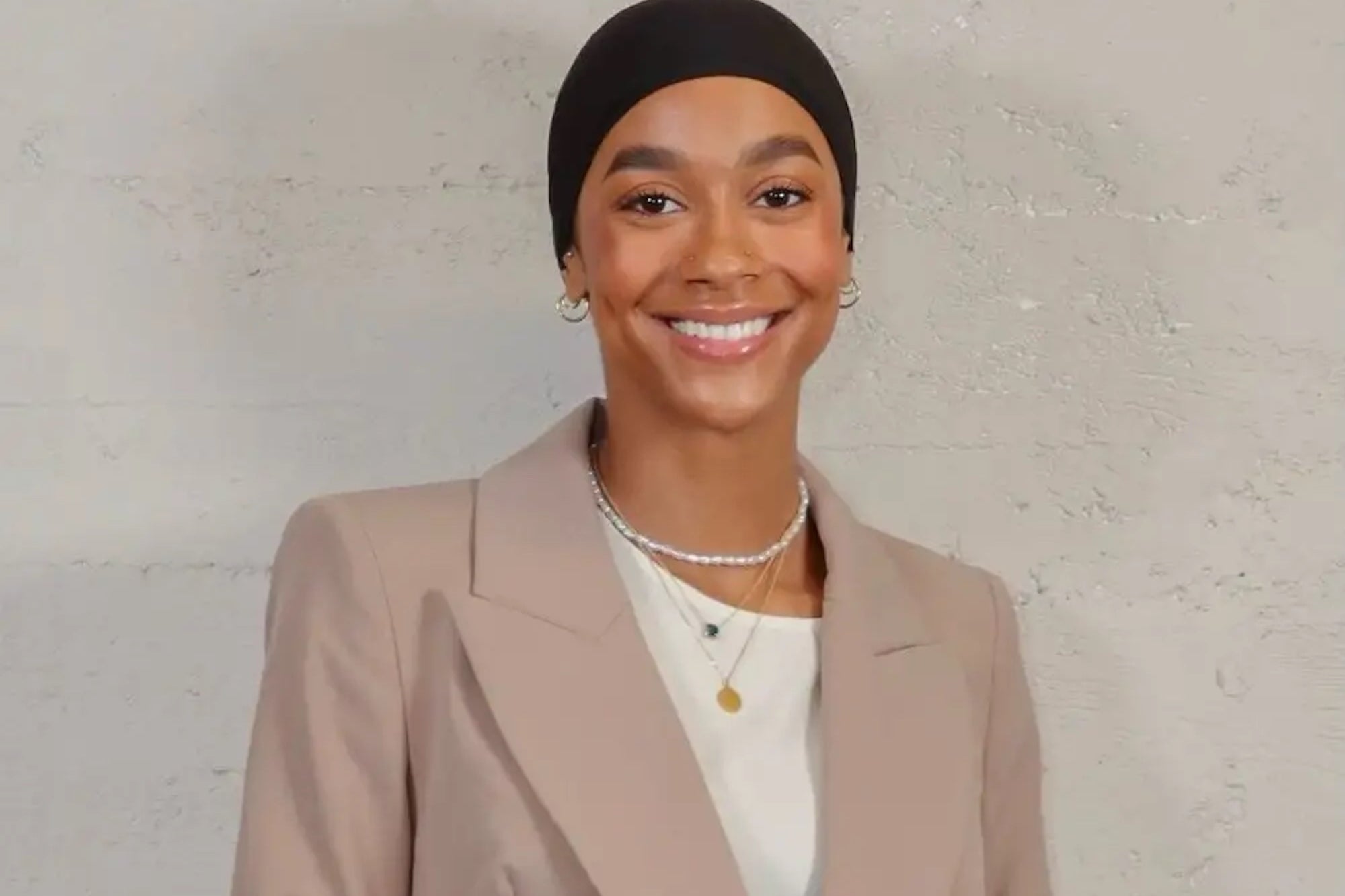 I'm a 20-Year-Old Airbnb Host Who Made $375,000 In Revenue in 2022. Here's How I Set Up and Scaled My Properties.