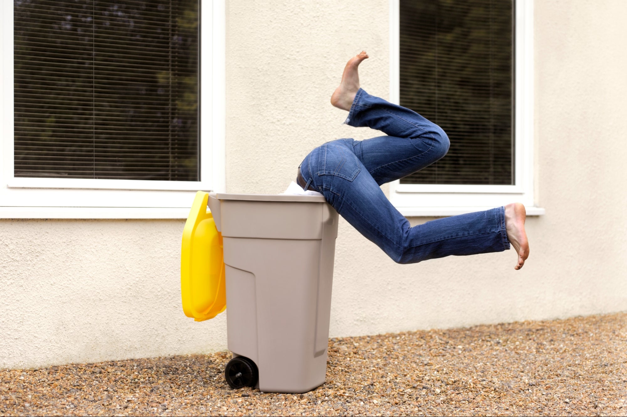 This Dumpster Diver Makes $5,000 a Month Salvaging Designer Items