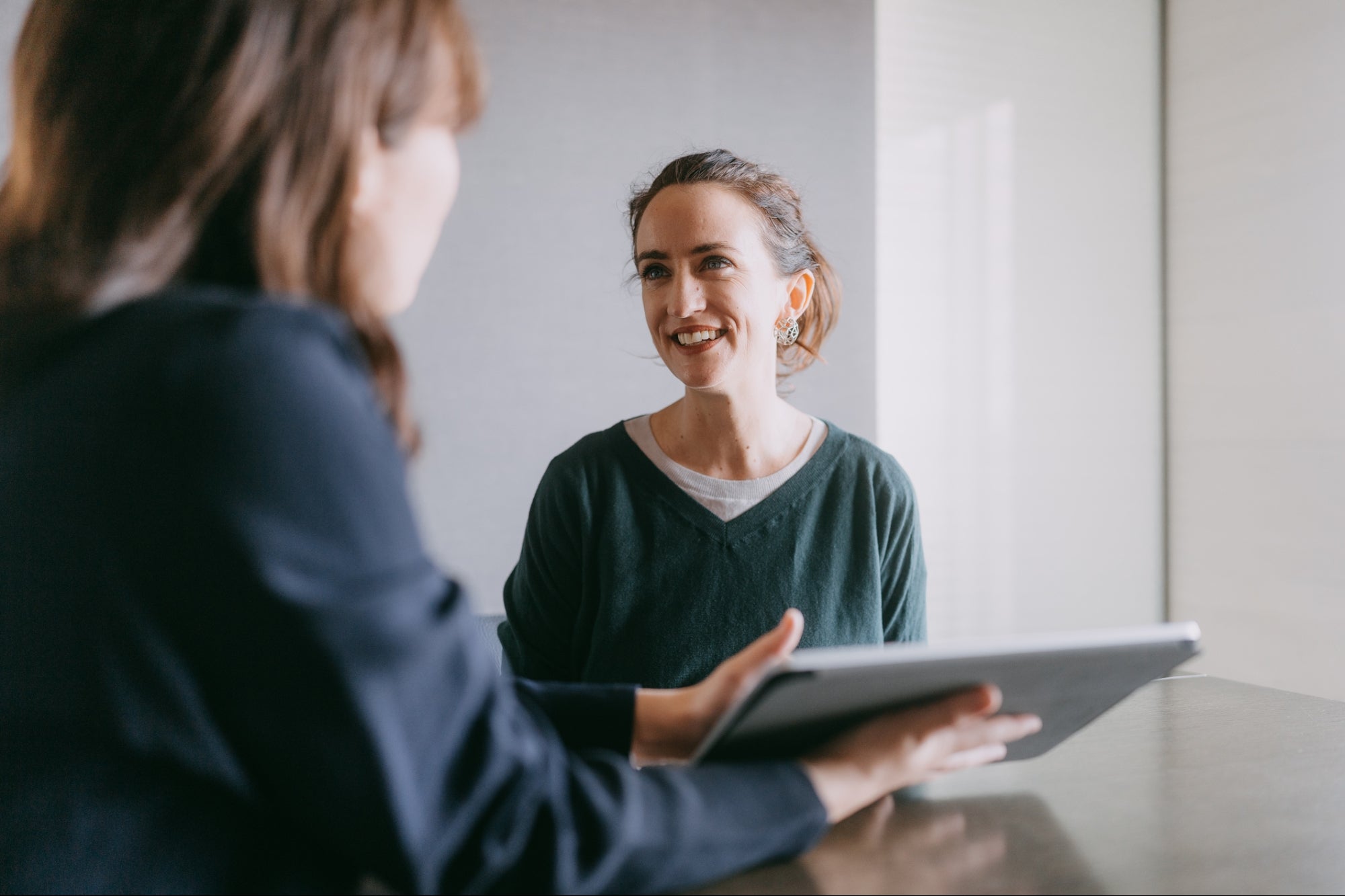 Spending the Most Really Does Win the Most Customers. Here's Why