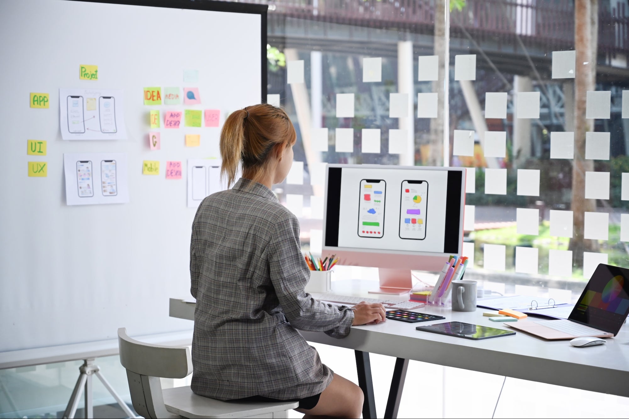 4 Easy Ways to Improve Your Customers' Online Shopping Experience