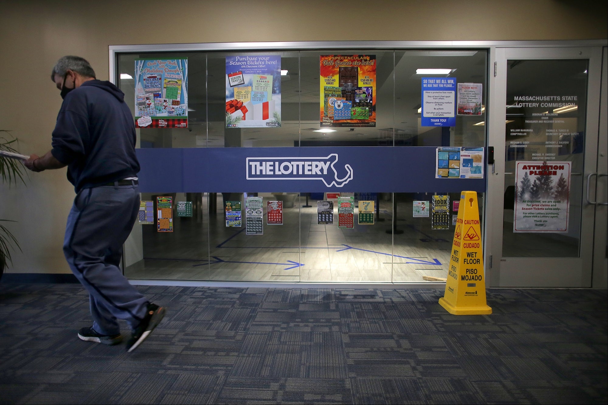 Massachusetts Father-Son Duo Slammed With Nearly 10-Year Prison Sentence for Perpetrating an 'Elaborate' $20 Million Lottery Scheme