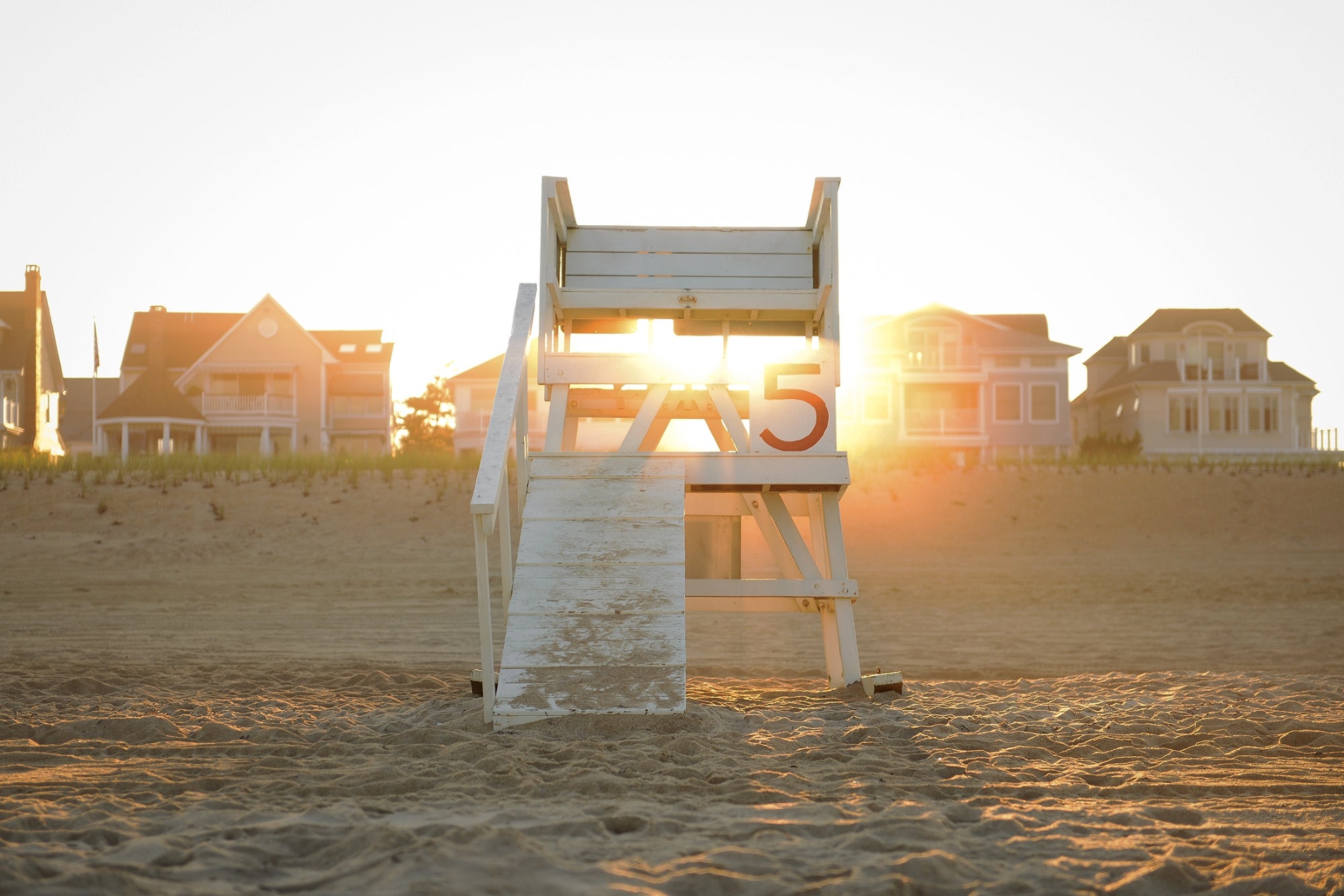 Top 25 Side Hustles to Make Money During Summer 2023