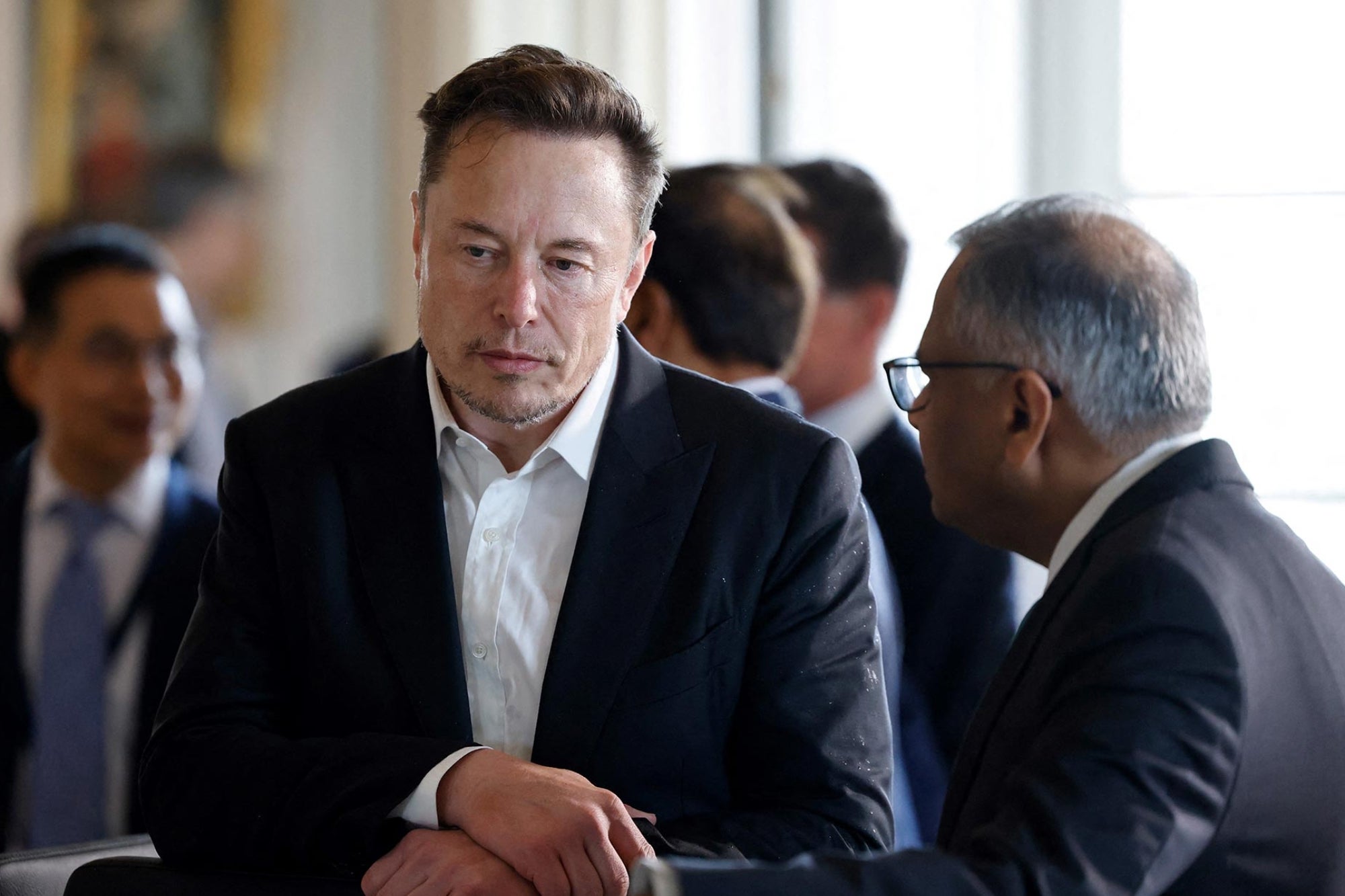 Why Elon Musk and Other Tech Experts Are Worried About Artificial Intelligence