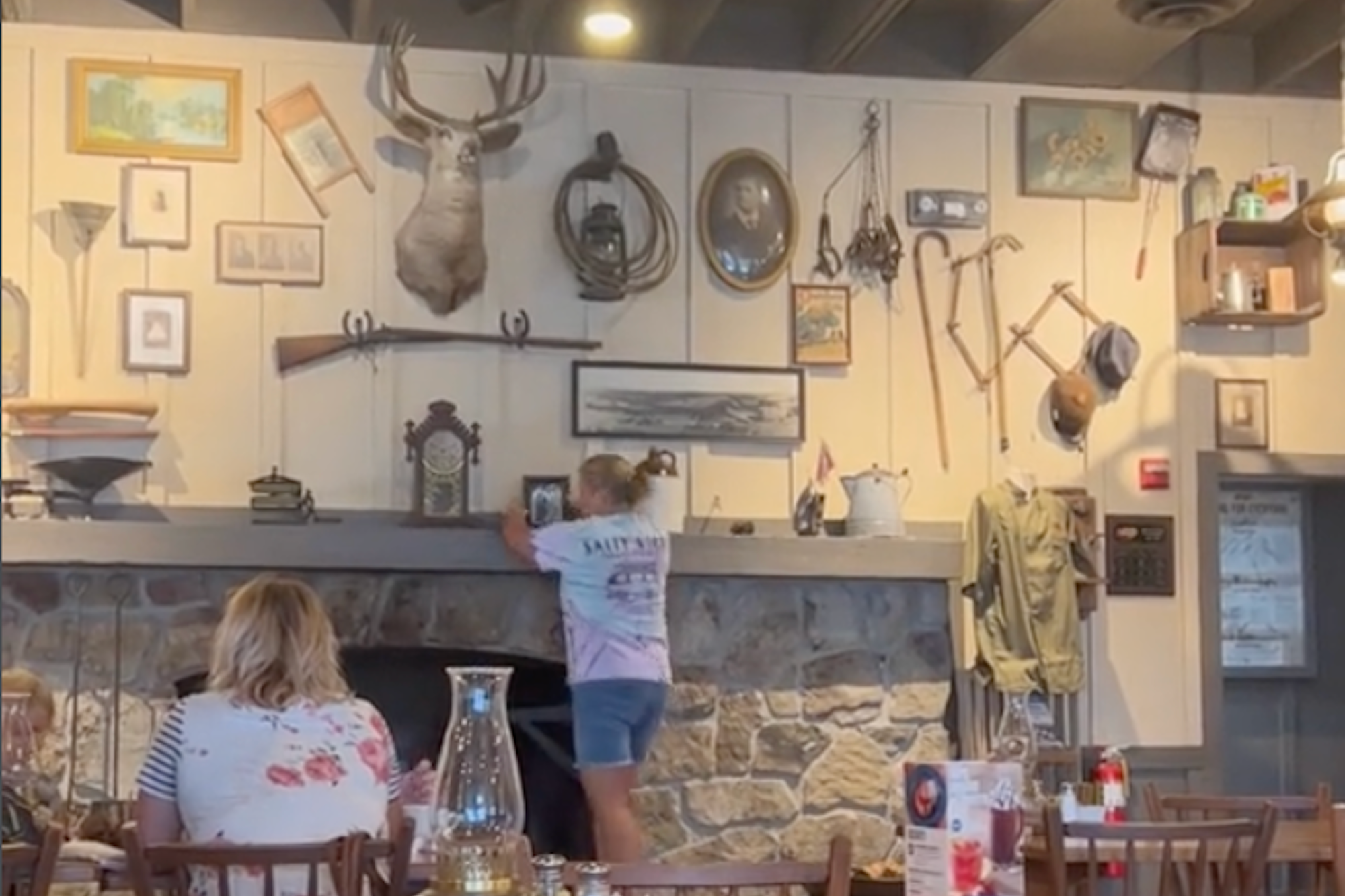 'The Best Thing I've Ever Seen': A Woman Is Going Viral for Pranking Cracker Barrel By Adding a Photo of Herself to the Decor