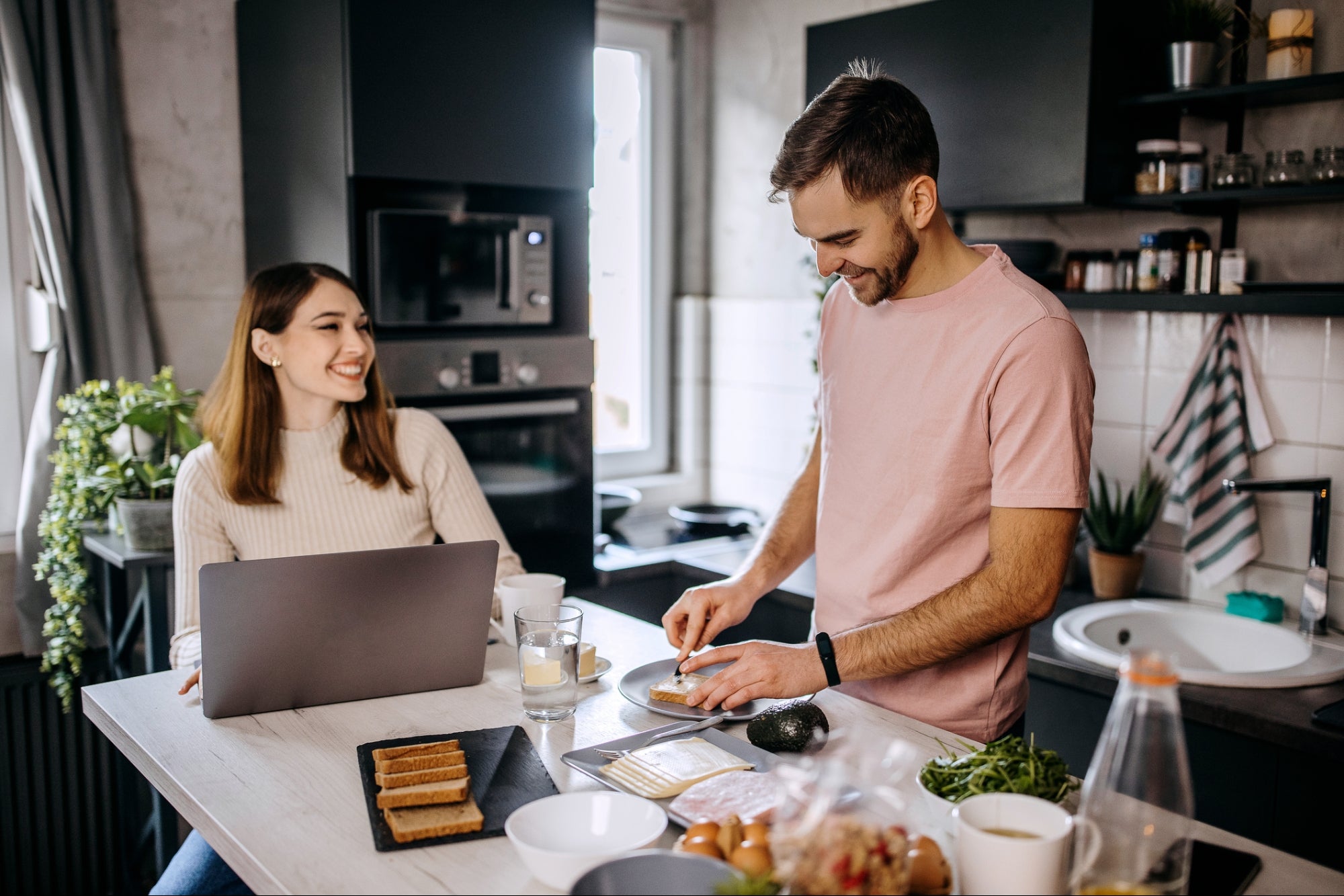 3 Ways to Effectively Delegate at Work and at Home