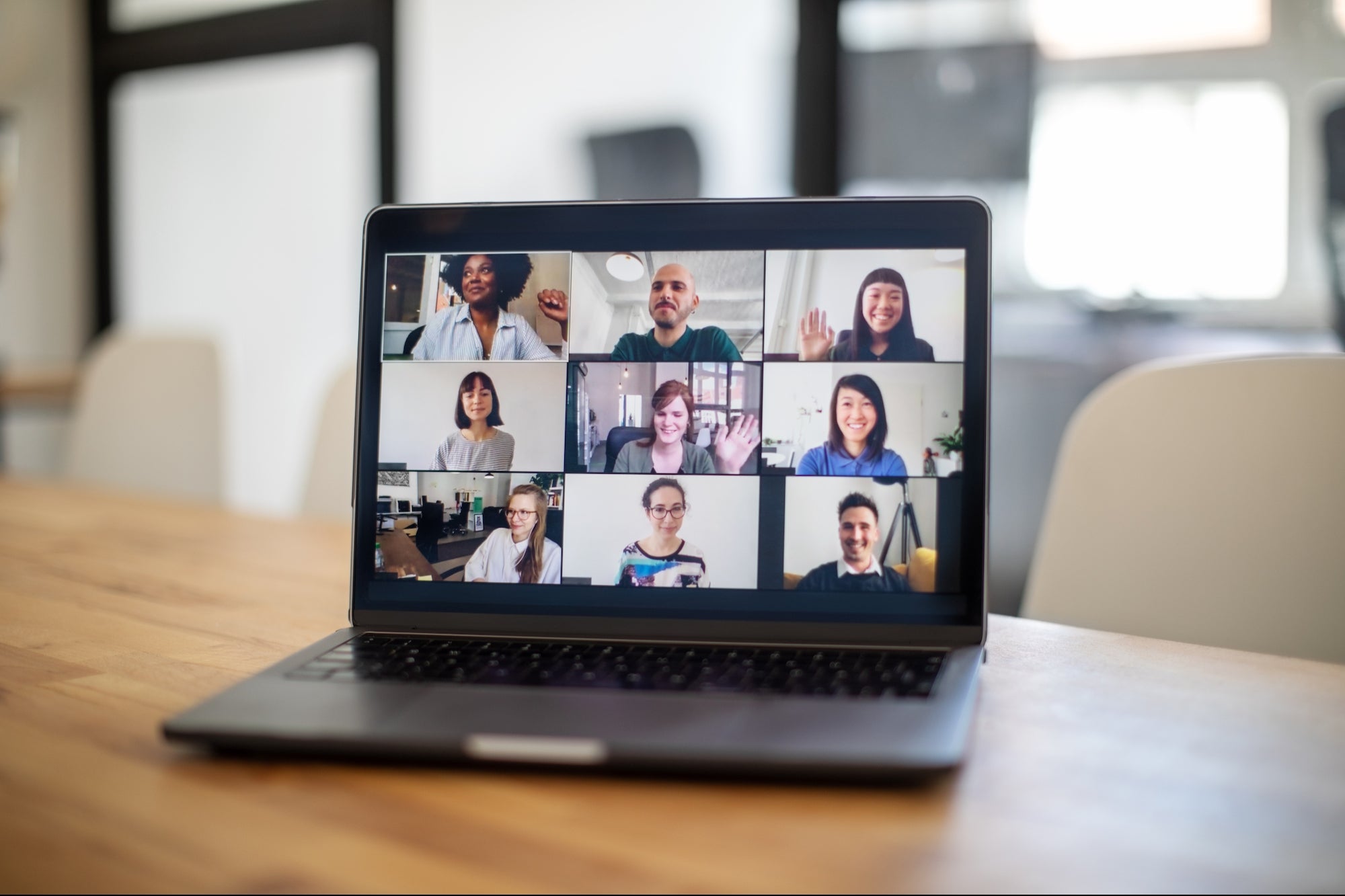 Woman Catches Manager Scrolling Instagram During Performance Review — Through the Reflection in His Eyeglasses