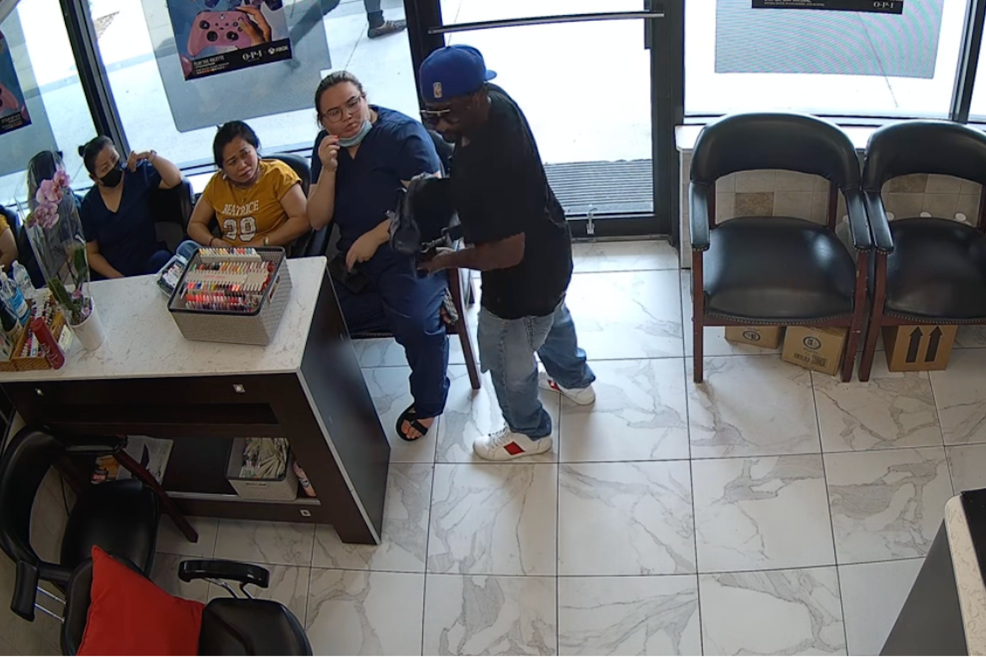 Bizarre Footage Shows Attempted Armed Robbery, But No One Reacts: 'Actually Feel Bad for Him'