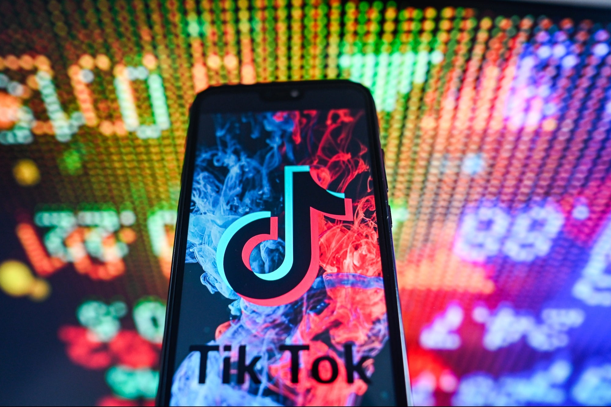 TikTok Unveils Game-Changing New Feature as the Battle Between Elon Musk's 'X,' Mark Zuckerberg's Threads Heats Up
