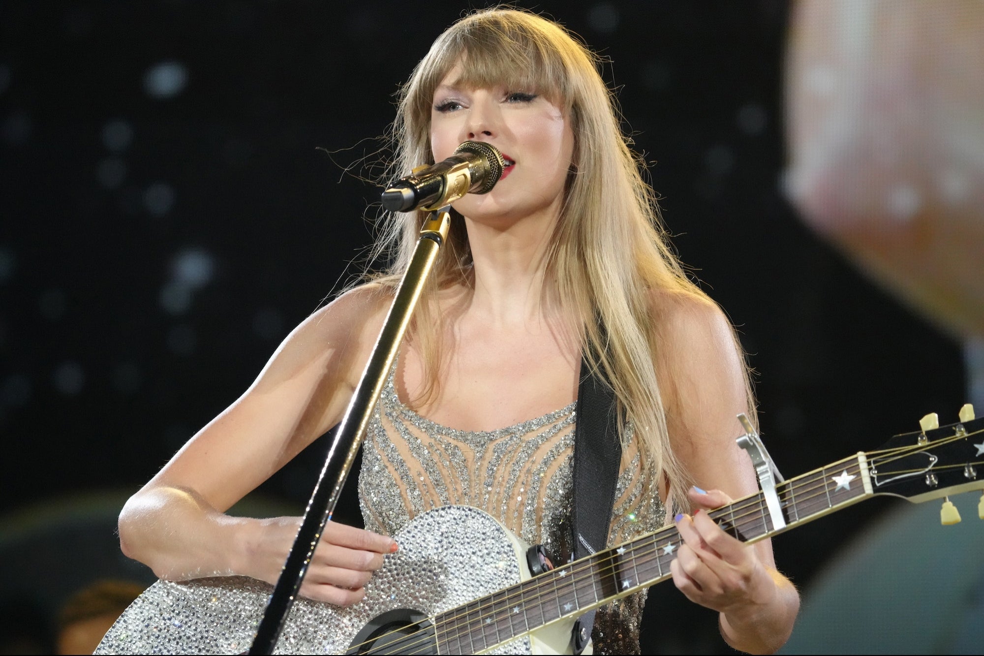 Taylor Swift Gifted Truck Drivers On Her Tour $100,000 Each, Bonuses to Staff Totaling Over $55 Million