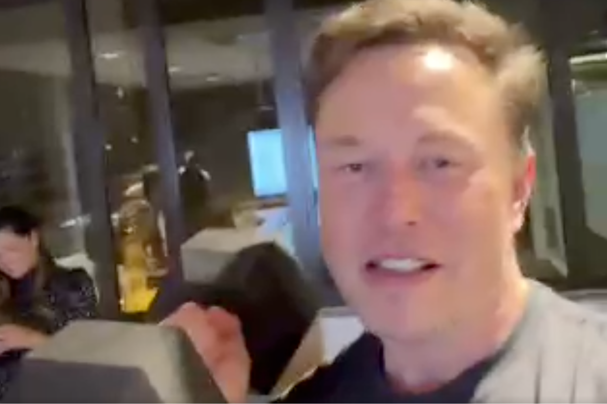 Elon Musk Randomly Goes Live in the Middle of the Night to Post Video of Him Lifting Weights