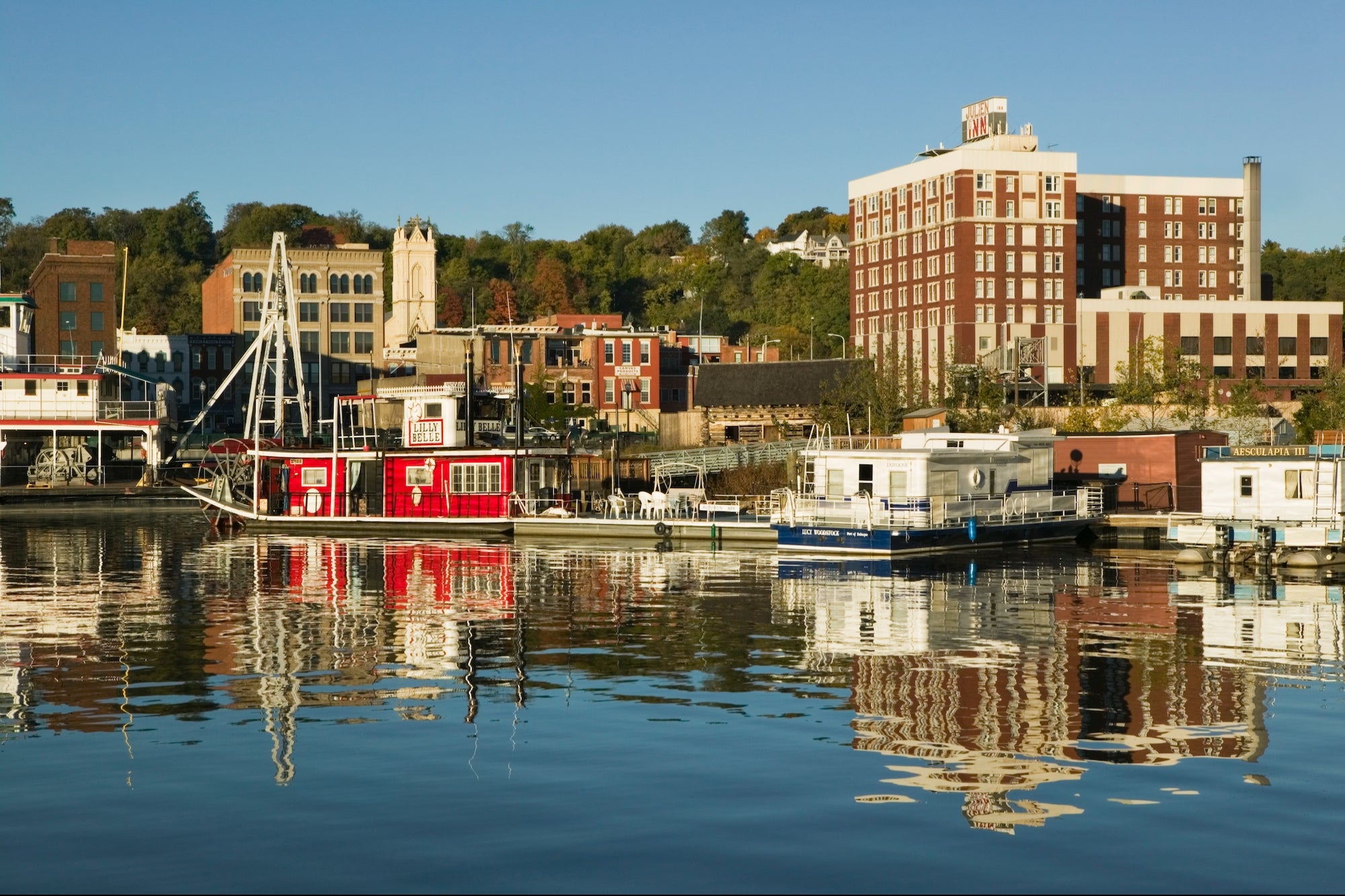 These Are the Top 10 States to Retire in 2023, According to a New Report — And Florida Didn't Make Top 5