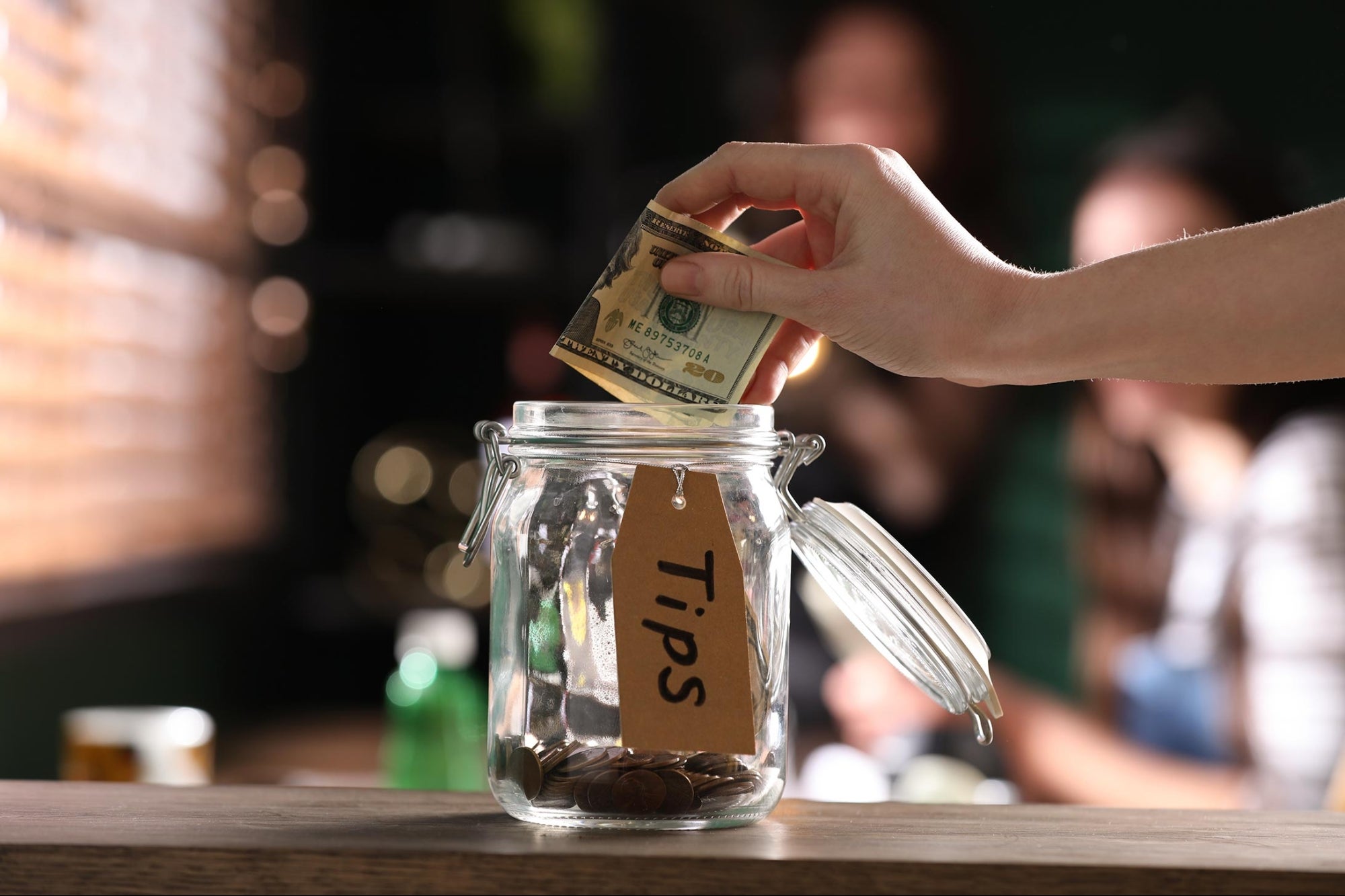 More than 65% of Americans Hate Tipping. Follow These 3 Rules to Avoid Overspending, Feeling Guilty and Ripped Off.