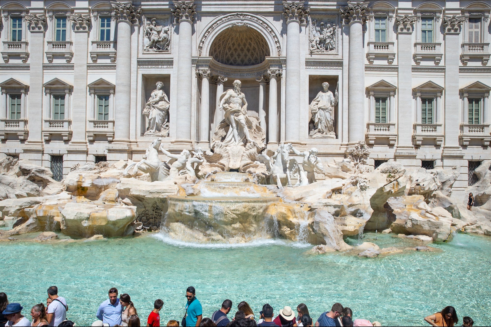'What Was She Thinking?': Video Footage Shows Tourist Scaling Trevi Fountain to Fill Water Bottle