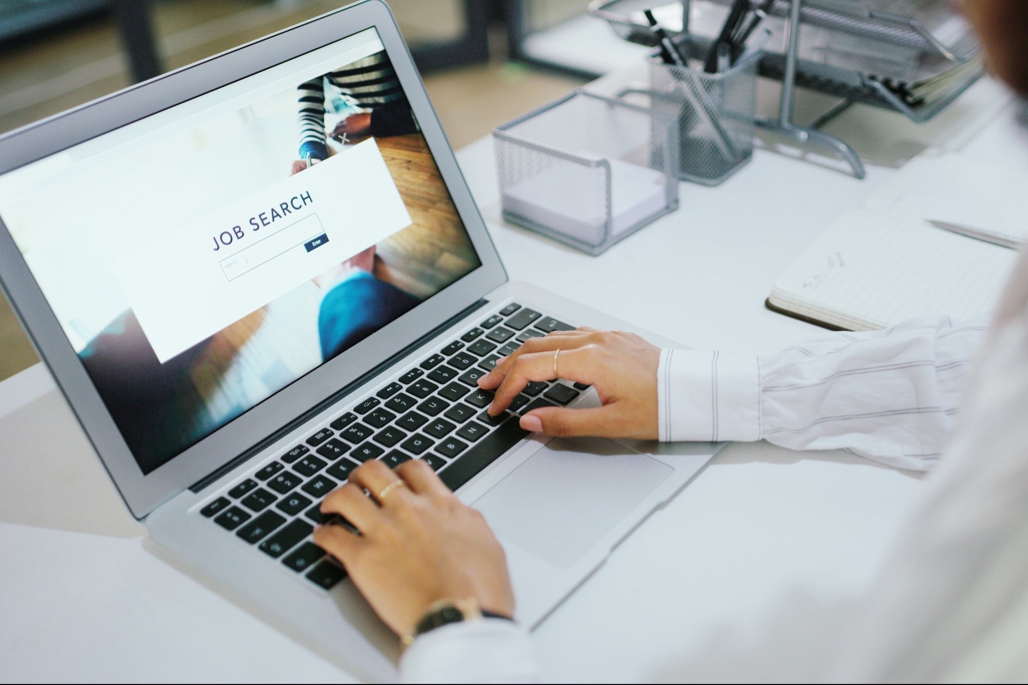 Taking the 'Shotgun Approach' to Job Applications Could Be a Major Career Mistake. Here's Why You Should Avoid It.