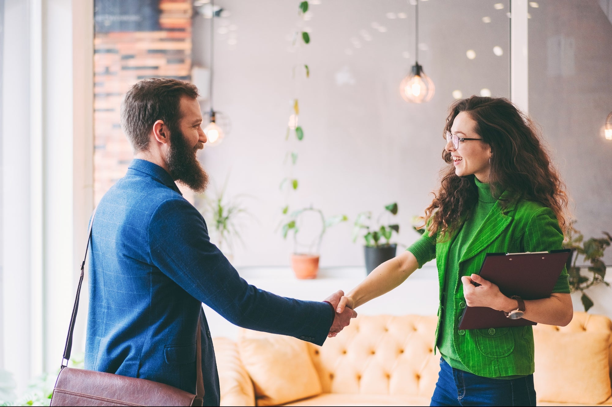 Want to Onboard Like a Pro? Here are 5 Ways to Retain Good Clients and Staff