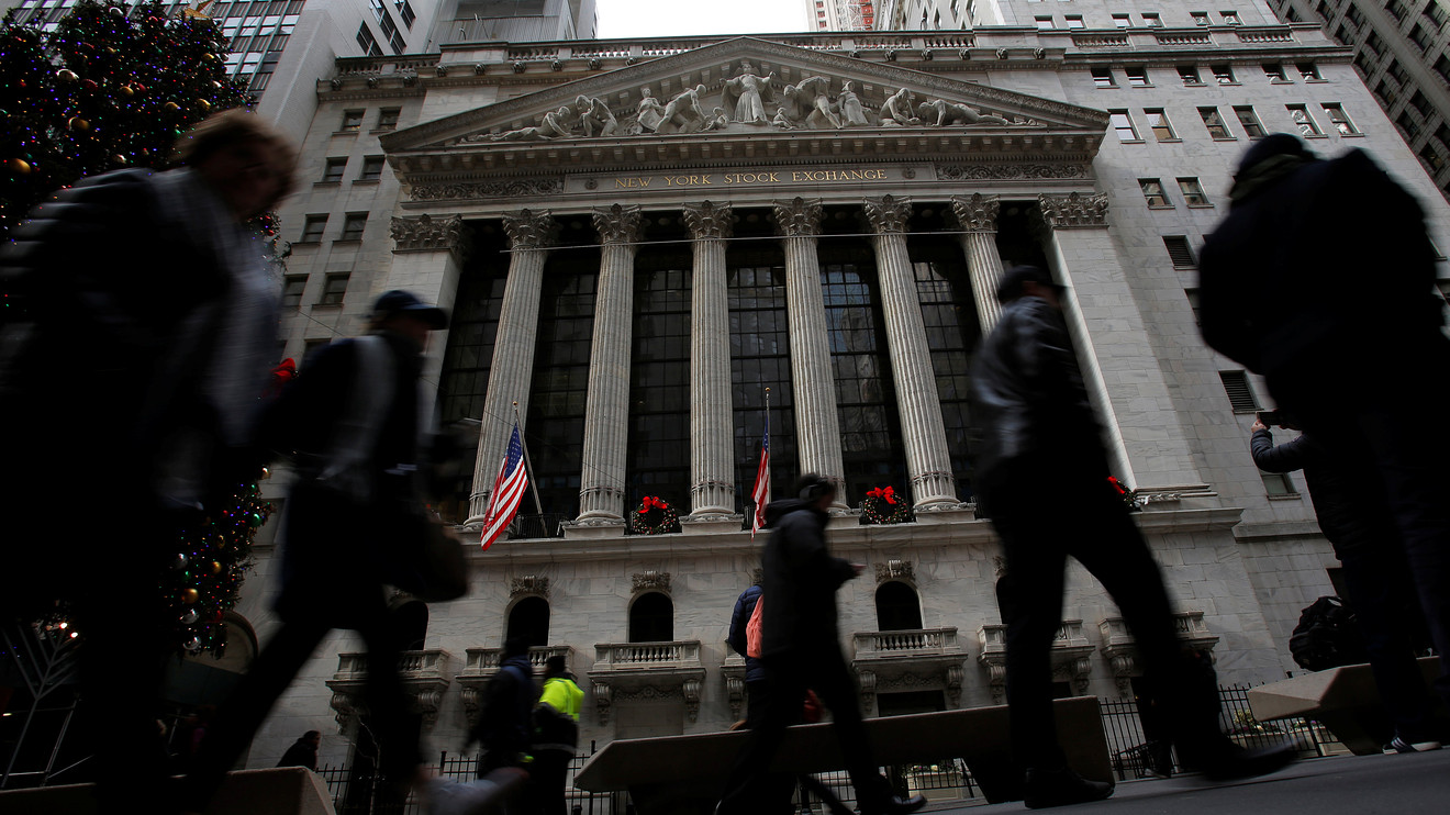 Capitol Report: Wall Street campaign contributions favor Democrats | Ryan asks Trump to focus on economy, not immigration