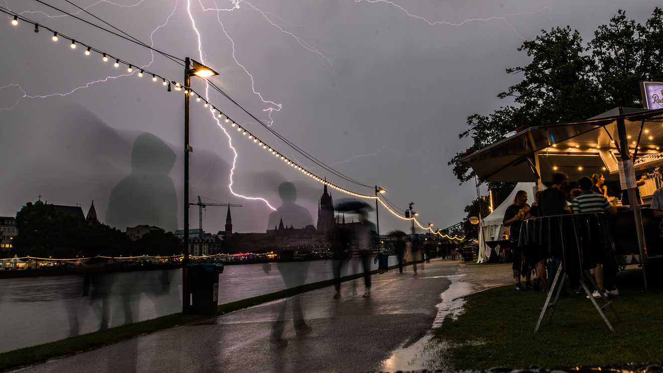 Europe Markets: Europe stocks rally, but headed for worst month since 2016