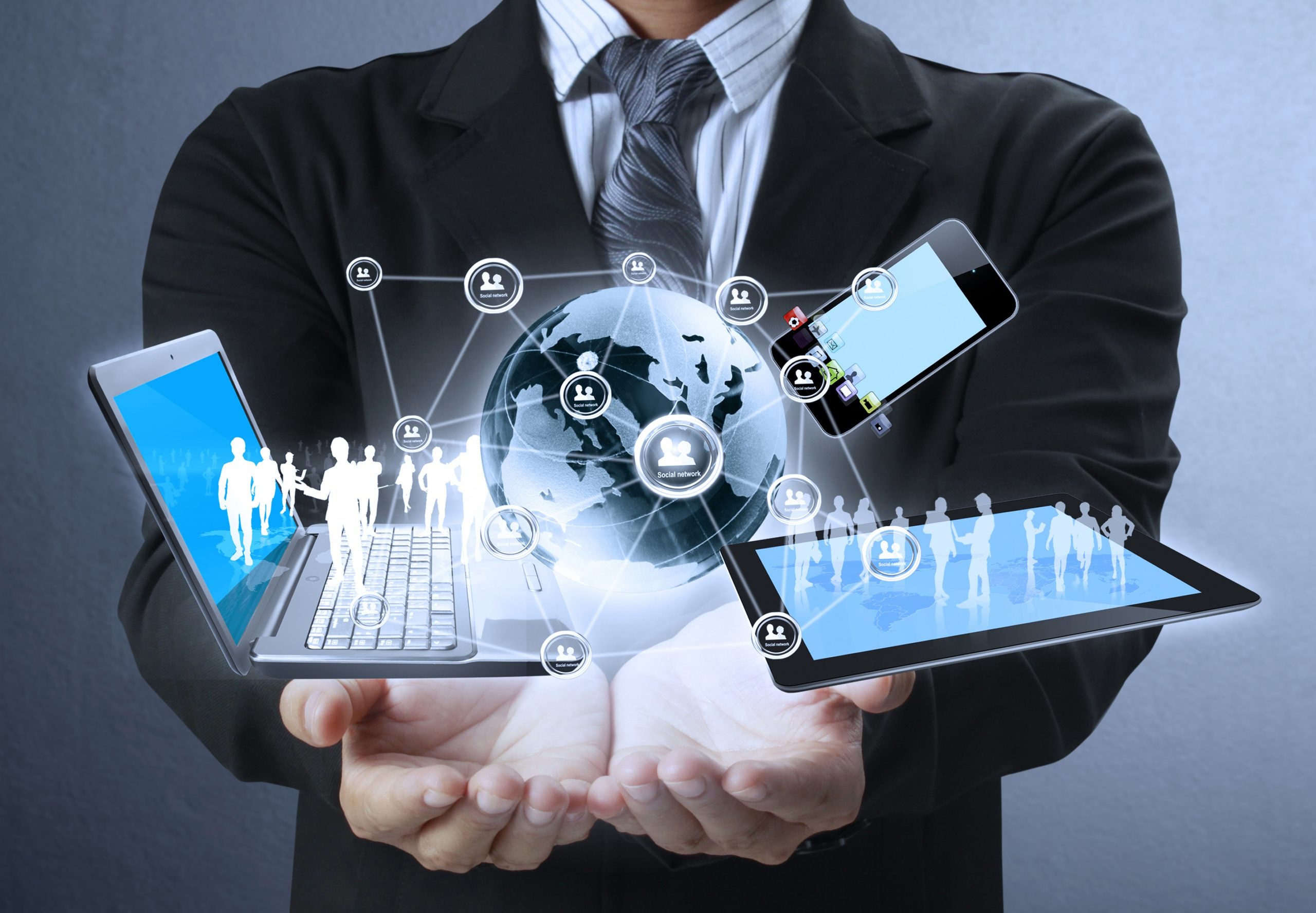 2 Hot Internet Stocks to Buy Right Now and 1 to Avoid